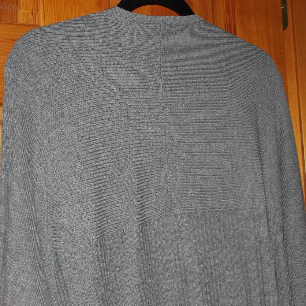 Torrid - Picture 2 of 4